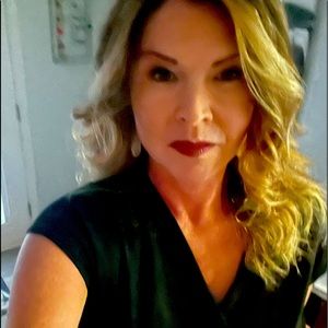 Meet your Posher, Carrie